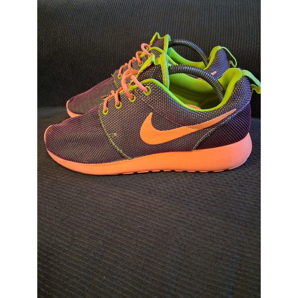 Nike Shoes Womens 9.5 Roshe run Sneaker Halloween‎ Volt Bright Mango 511882 786